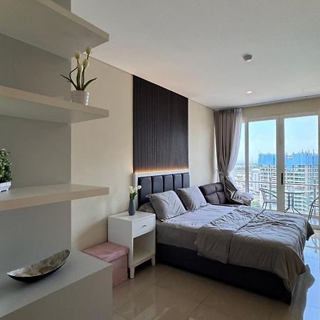 Nagoya Thamrin Apartment High Floor With View Exteriér fotografie