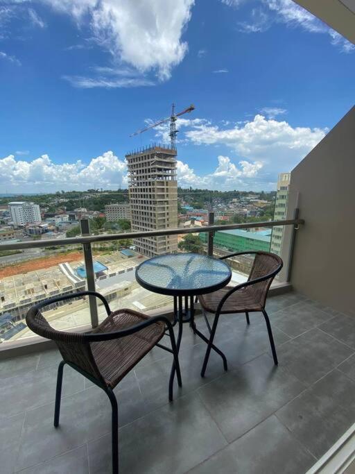 Nagoya Thamrin Apartment High Floor With View Exteriér fotografie