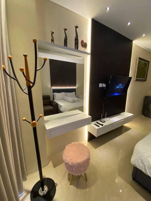 Nagoya Thamrin Apartment High Floor With View Exteriér fotografie