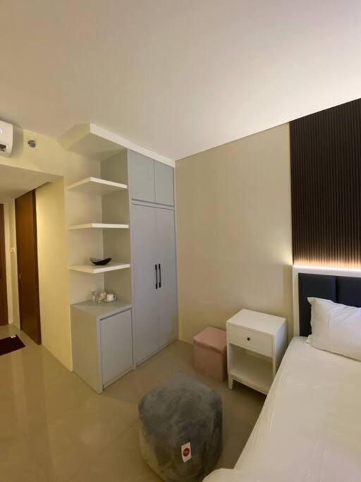 Nagoya Thamrin Apartment High Floor With View Exteriér fotografie