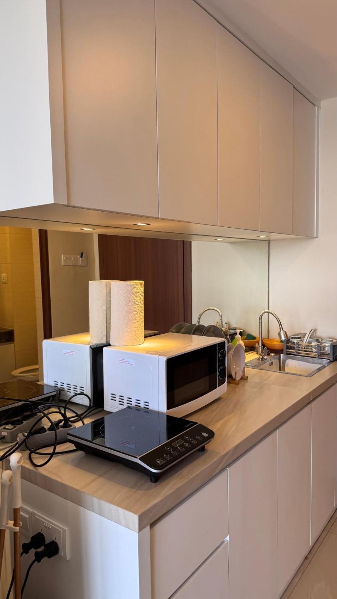 Nagoya Thamrin Apartment High Floor With View Exteriér fotografie