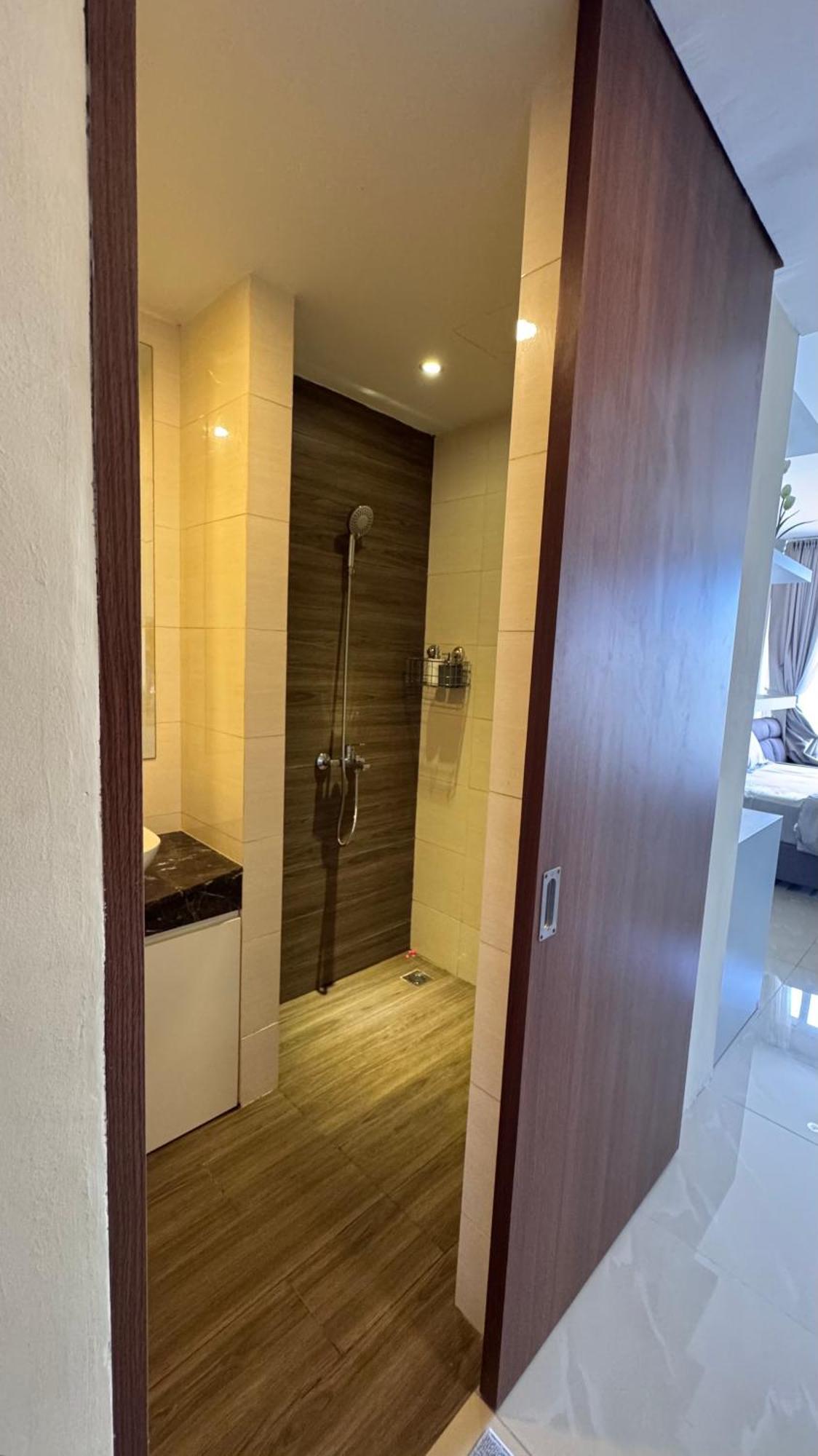 Nagoya Thamrin Apartment High Floor With View Exteriér fotografie